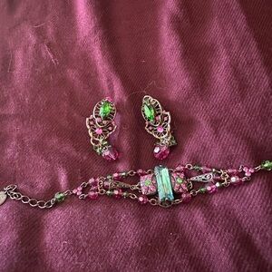 Bracelet and earrings